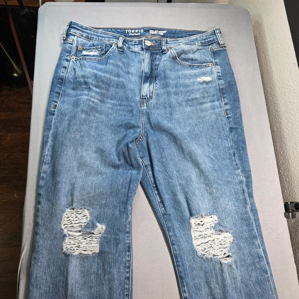 Torrid High Rise Straight Stretch Rigid Distressed Ripped Jeans Blue 14R - Picture 2 of 11